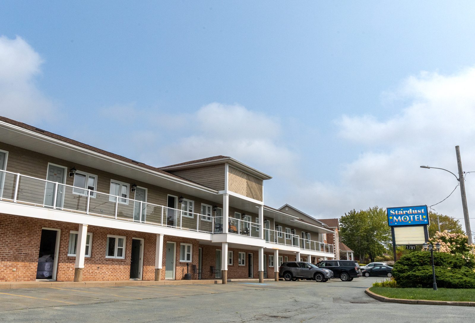 Stardust Motel Timberlea exterior from the parking lot